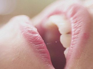 On touching enger und intimer Orgasmus
