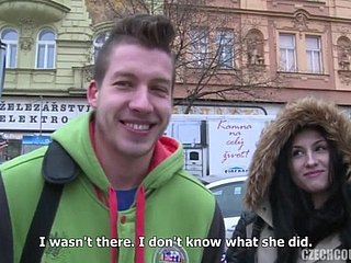 Tschechische Vierer Sexual relations für Geld