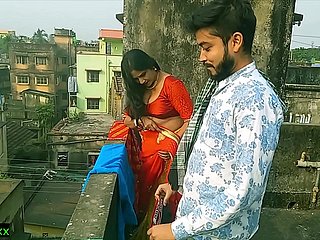 Ấn Độ Bengali Milf Bhabhi quan hệ tình dục thực sự với chồng Ấn Độ Webseries Mating với âm thanh rõ ràng